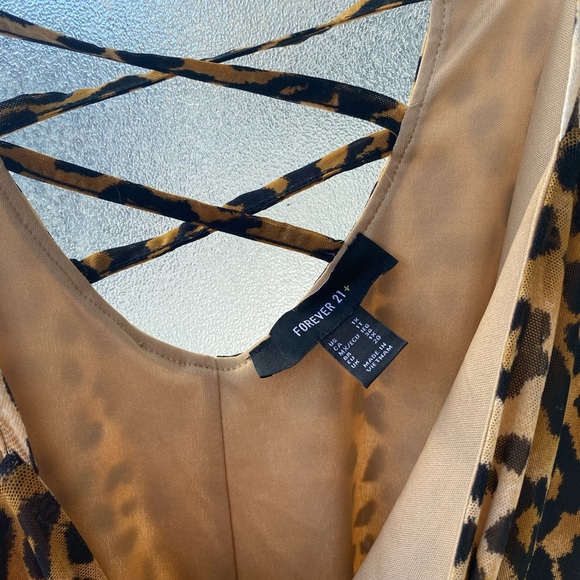 Cheetah print dress - Picture 2 of 2